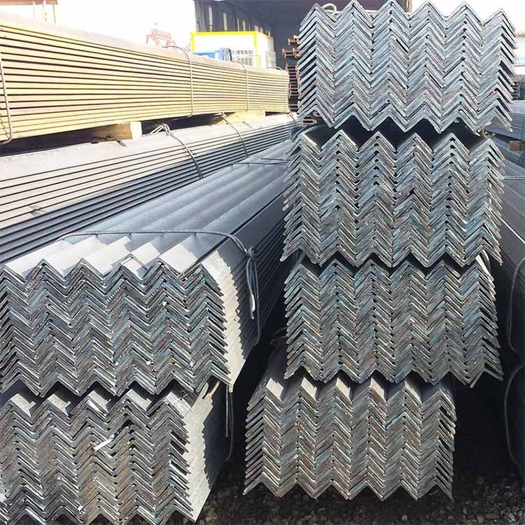Black Hot Rolled Carbon Mild Q235 Ss400 Steel Angle China Equal Angel Bar / Angle Steel / Iron Angle