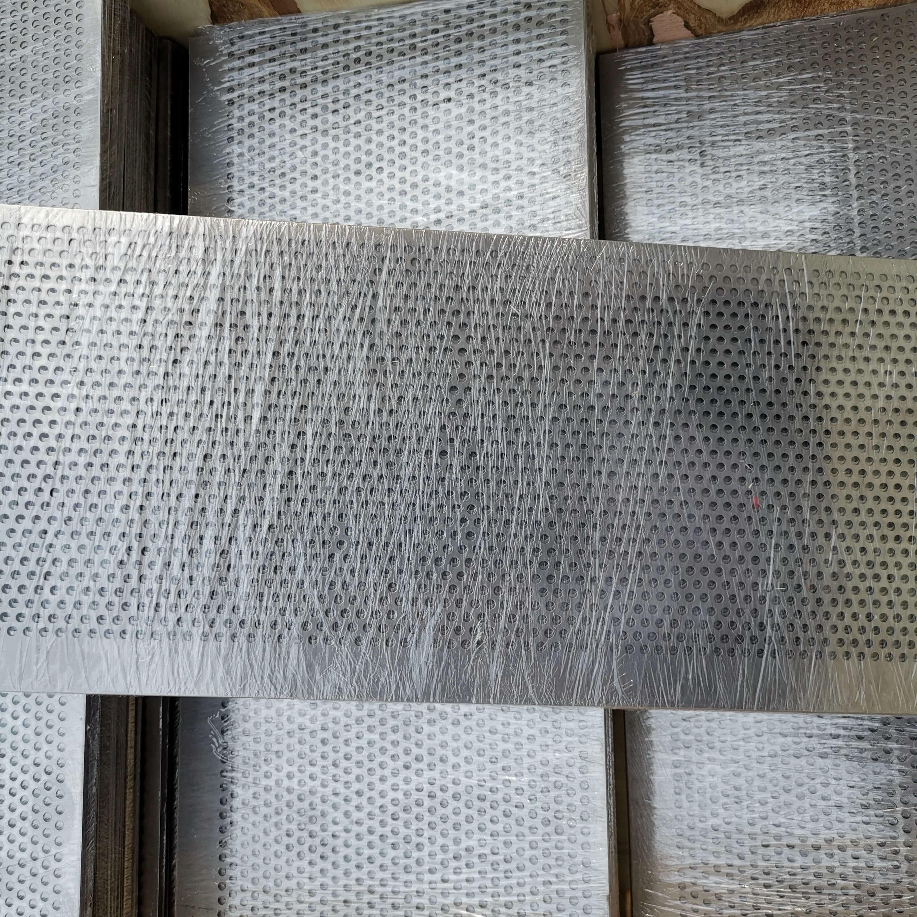 Customized Perforated Carbon Steel Plate with Holes From China High Quality